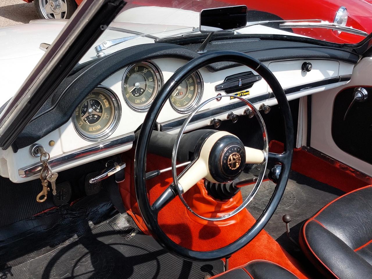 Alfa Romeo Giulietta Spider 1300 del 1960 ( la Seconda Serie )