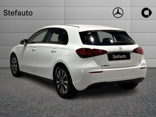 MERCEDES-BENZ A 180 d Automatic Advanced