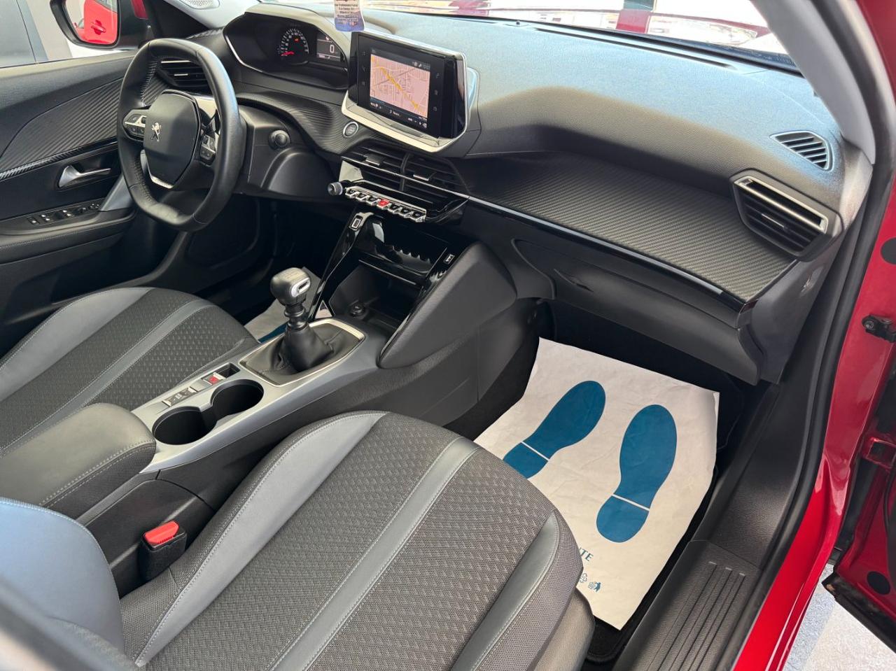 Peugeot 2008 1.2 GT Line 130cv Navi Carplay Uniprop