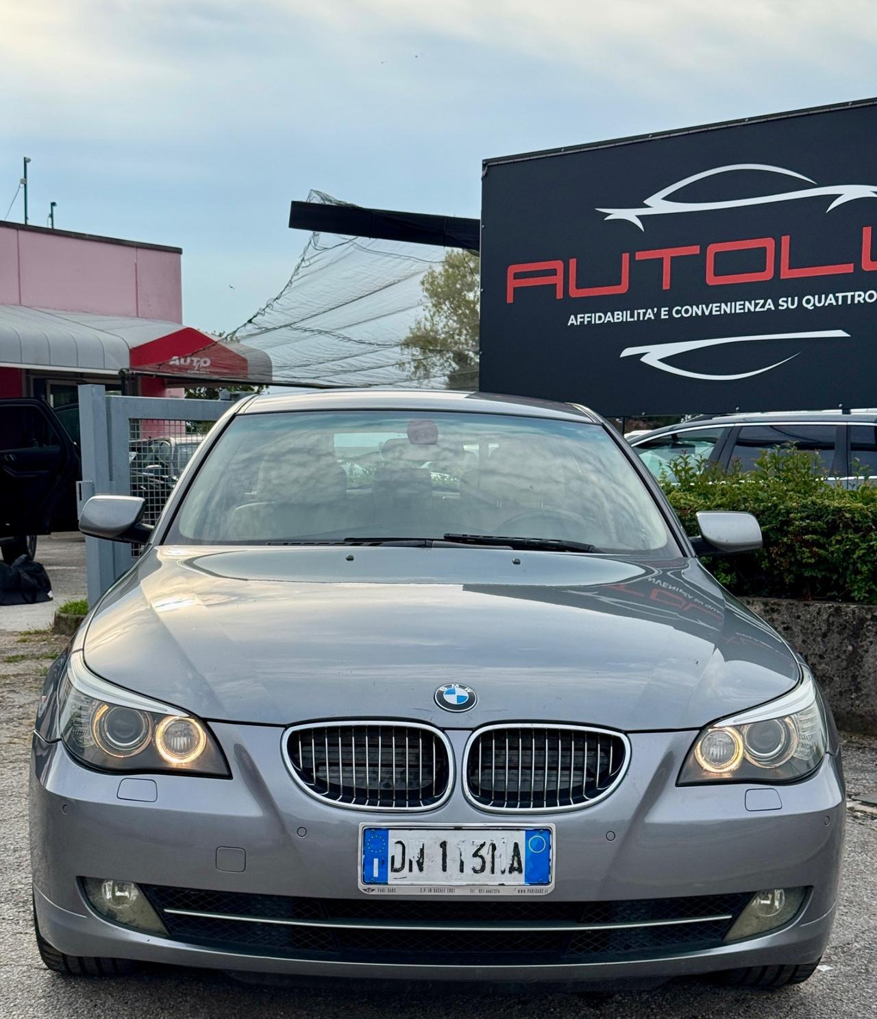 Bmw 530xd Touring 2008 235CV futura