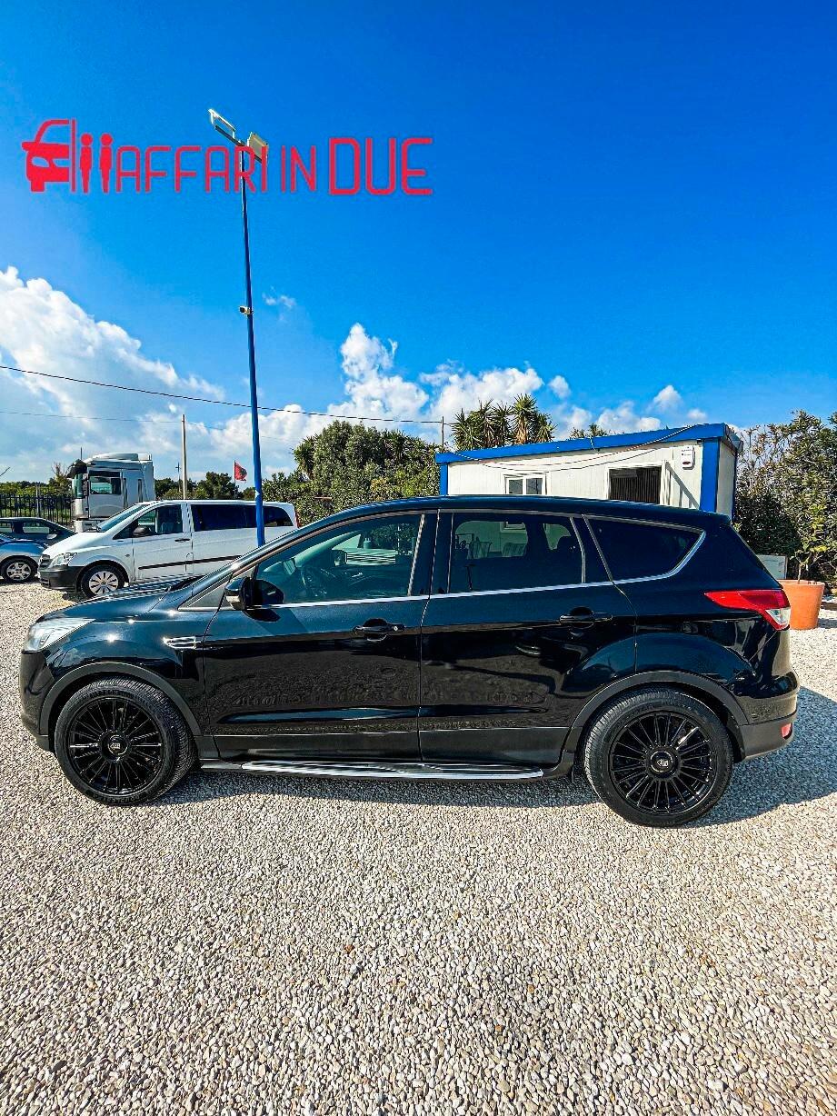 Ford Kuga 2.0 TDCI 150 CV S&S 4WD Powershift Titanium