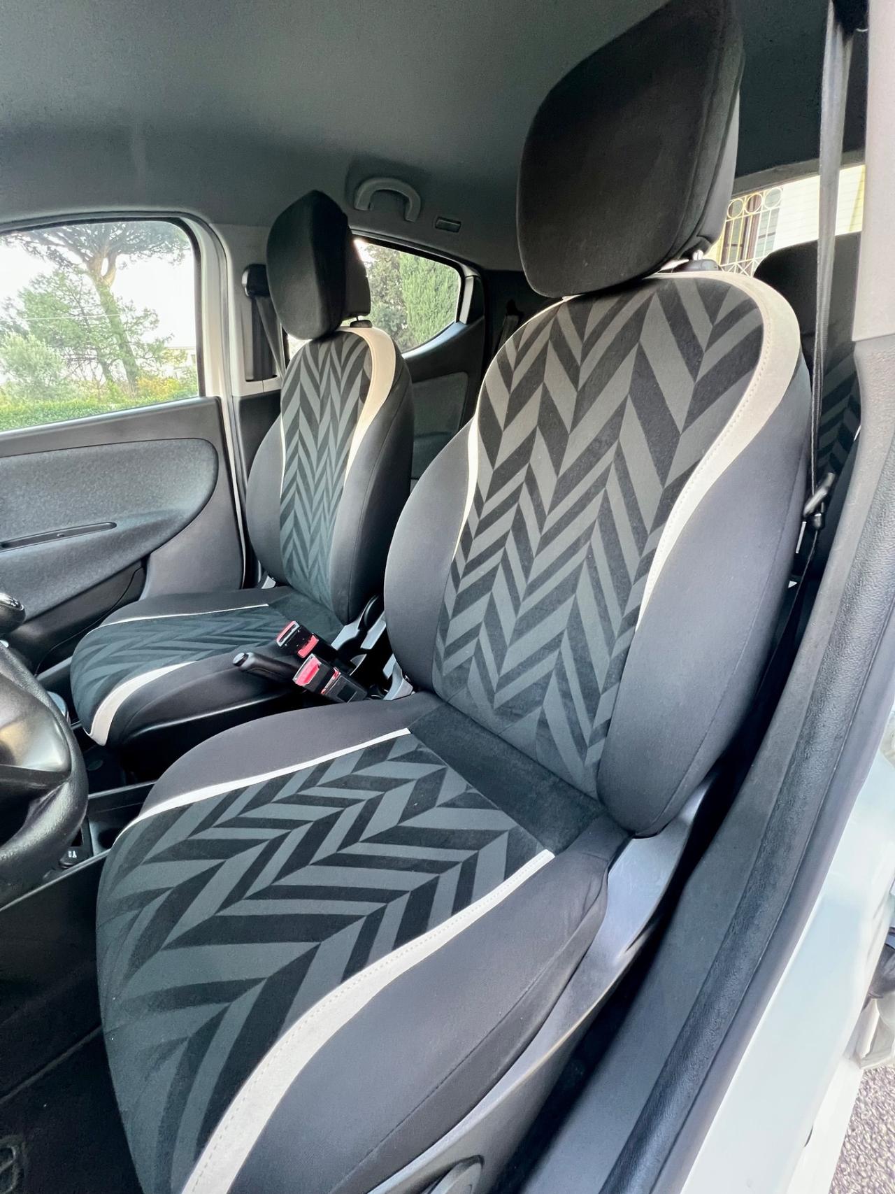 Lancia Ypsilon 1.0 5 porte Acc.Permute