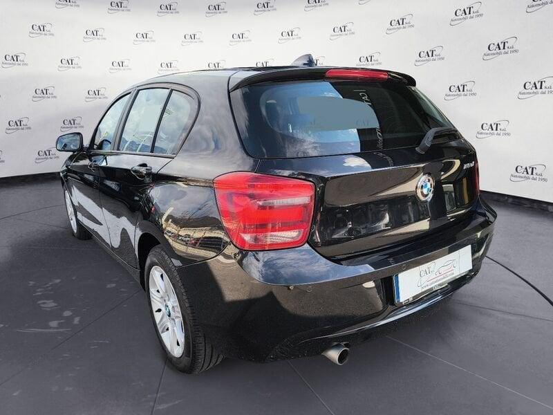BMW Serie 1 118d 5p. Unique