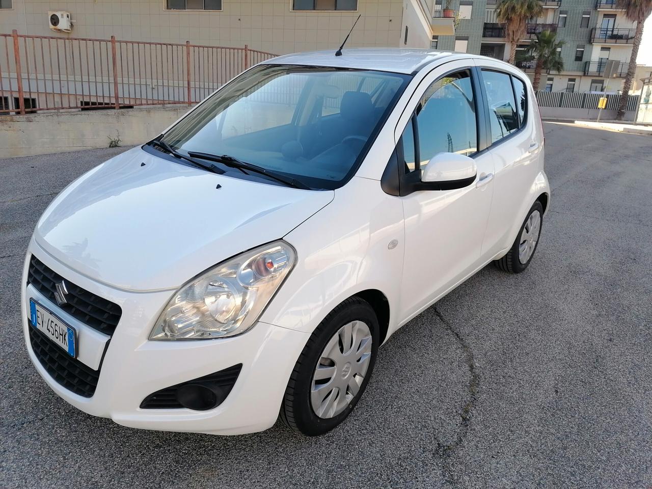 Suzuki Splash 1.0 VVT Style 2014