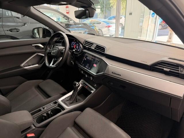 Audi Q3 SPB 40 TDI quattro S-LINE Tetto