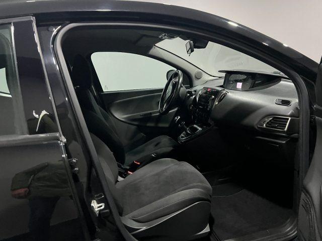 LANCIA Ypsilon 1.2 69 CV 5 porte Gold