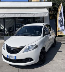 Lancia Ypsilon 1.2 5 porte Elefantino
