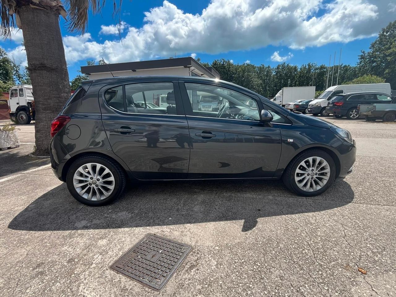 Opel Corsa 1.4 90CV GPL Tech 5 porte Innovation neop/ car play/lega/faro led
