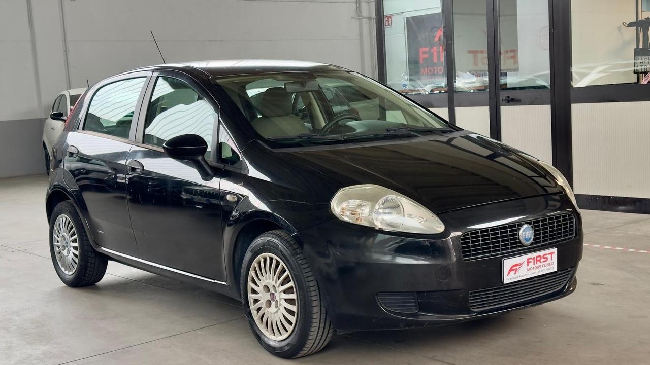 Fiat Grande Punto 1.4 Starjet 16V 5 porte Emotion