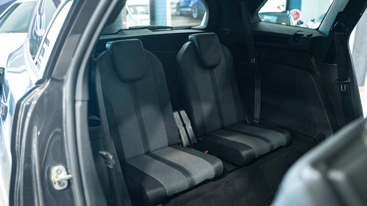Peugeot 5008 1.5 BLUEHDI ALLURE PACK EAT8 7 POSTI S&S 131CV AUTO VIRUTAL FULL OPTIONAL