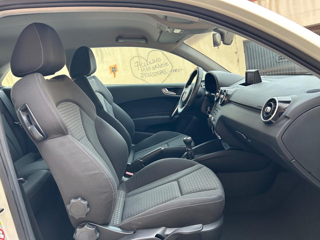 Audi A1 1.6 TDI 105 CV Sline