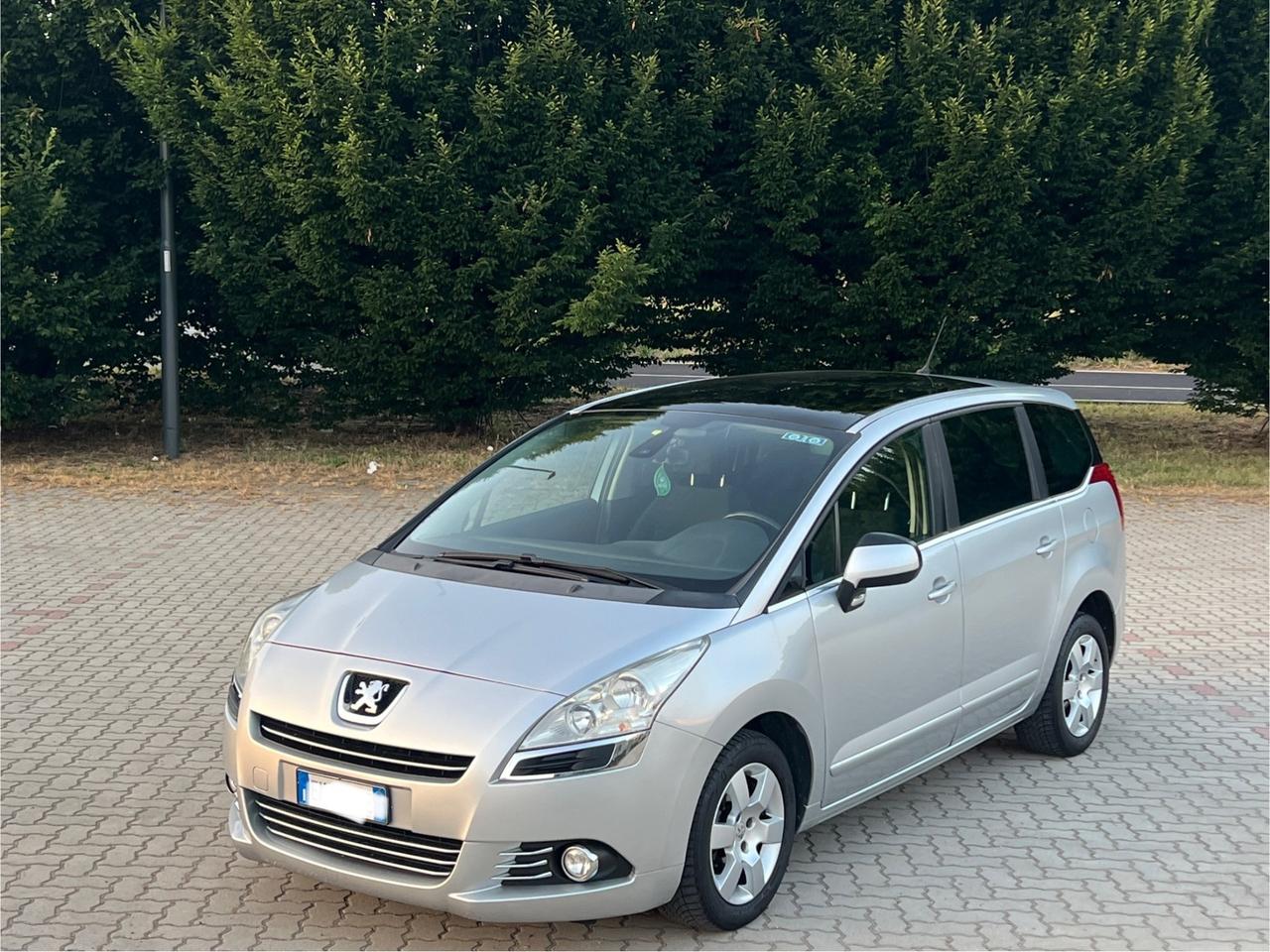 Peugeot 5008 1.6 HDi 112CV Active