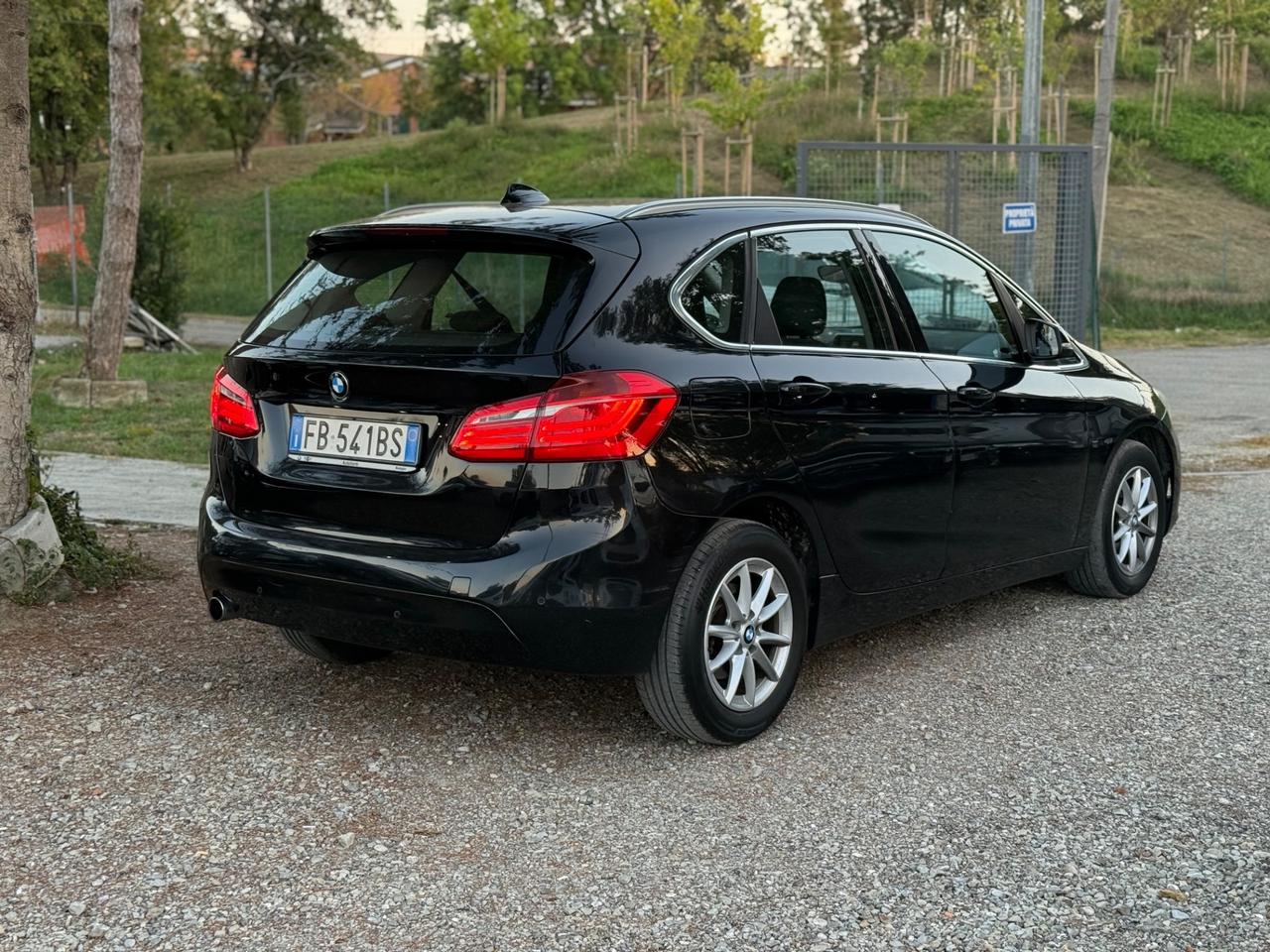 Bmw 2er Active Tourer 218d Advantage
