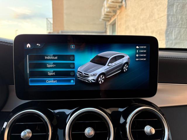 MERCEDES-BENZ GLC 300 de 4Matic Plug-in hybrid Coupé Premium Plus.