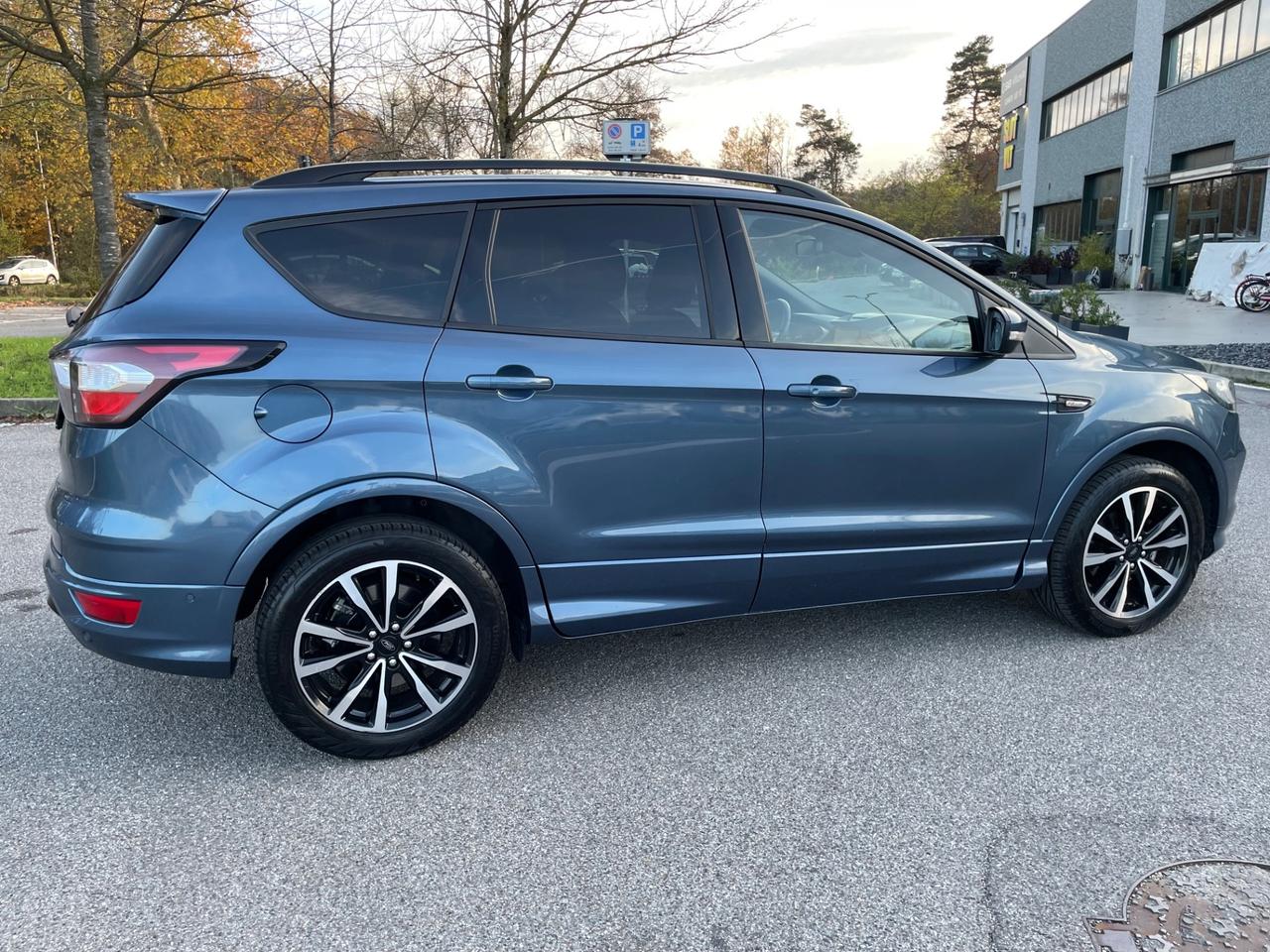 Ford Kuga 1.5 EcoBoost 120 CV S&S 2WD ST-Line