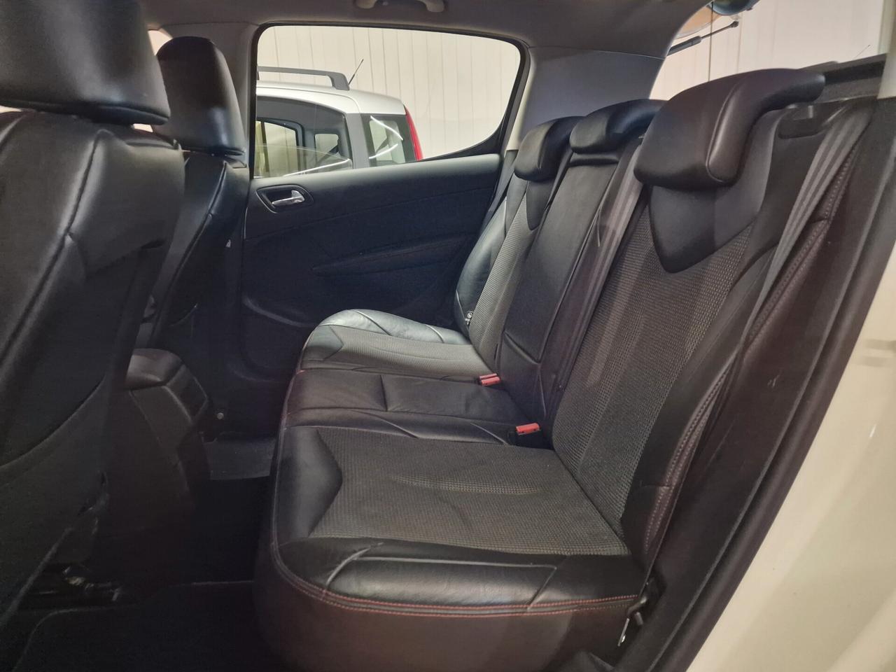 Peugeot 308 1.6 8V e-HDi 112CV Stop&Start 5p. Business