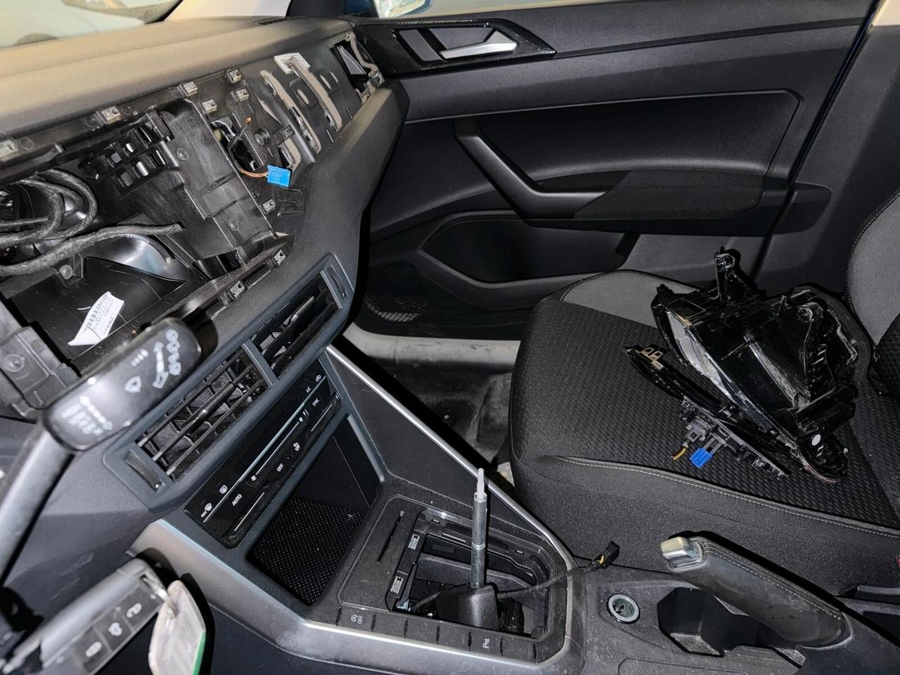 Volkswagen Polo 1.0 tsi Life 95cv dsg
