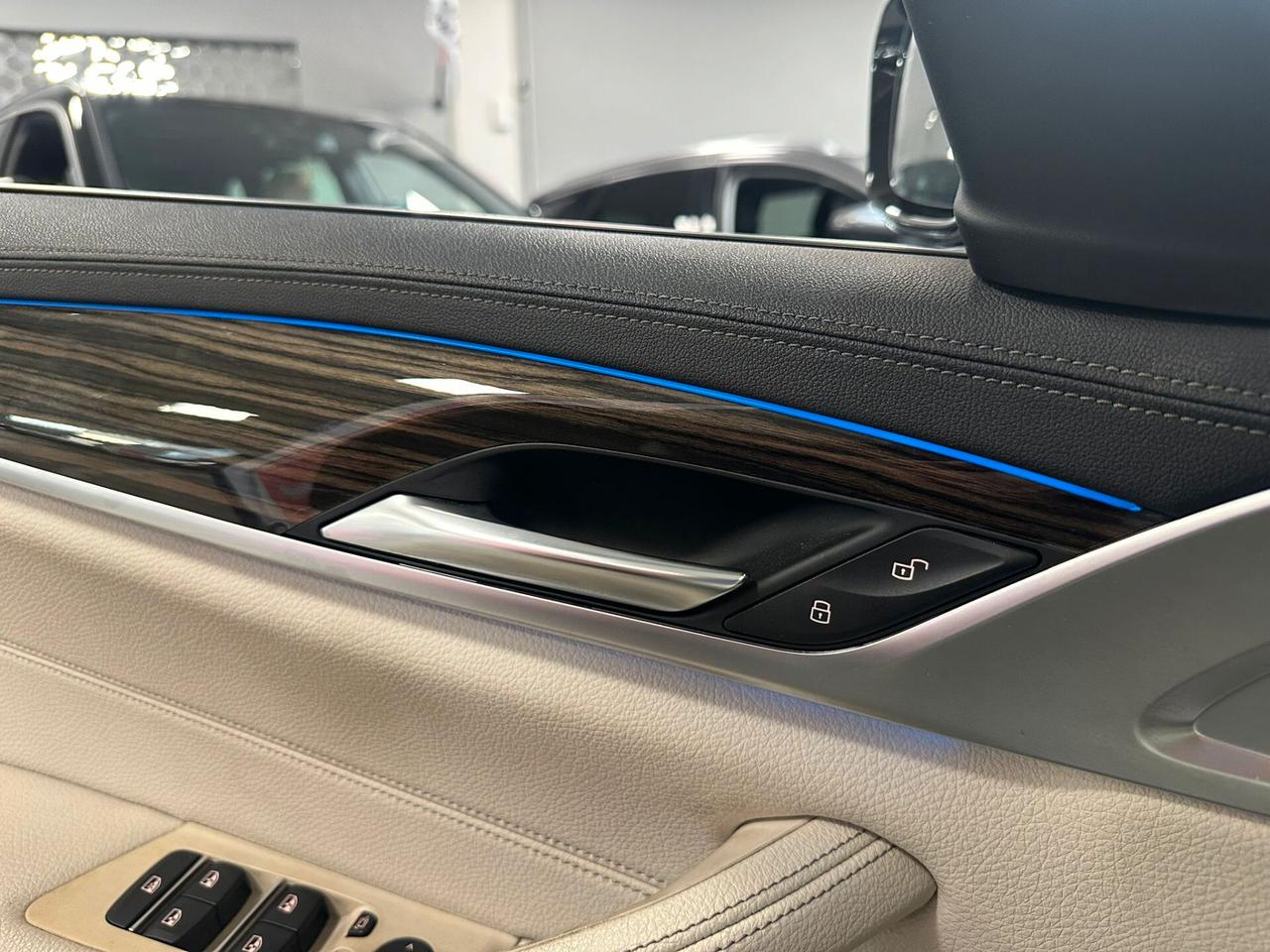 Bmw 3.0 hybrid 545e xDrive Luxury