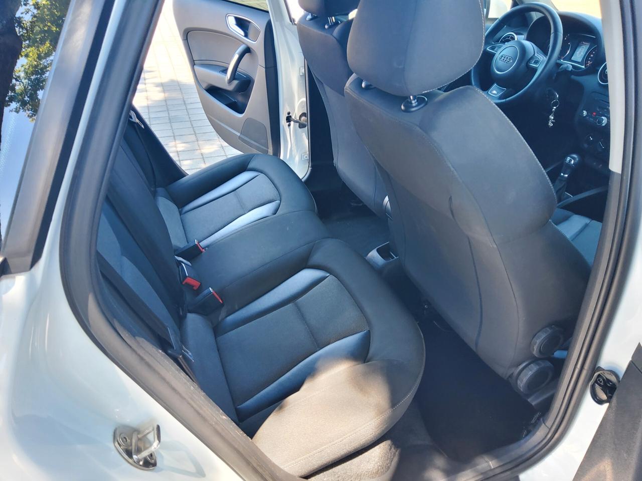Audi A1 1.6 TDI S tronic line edition