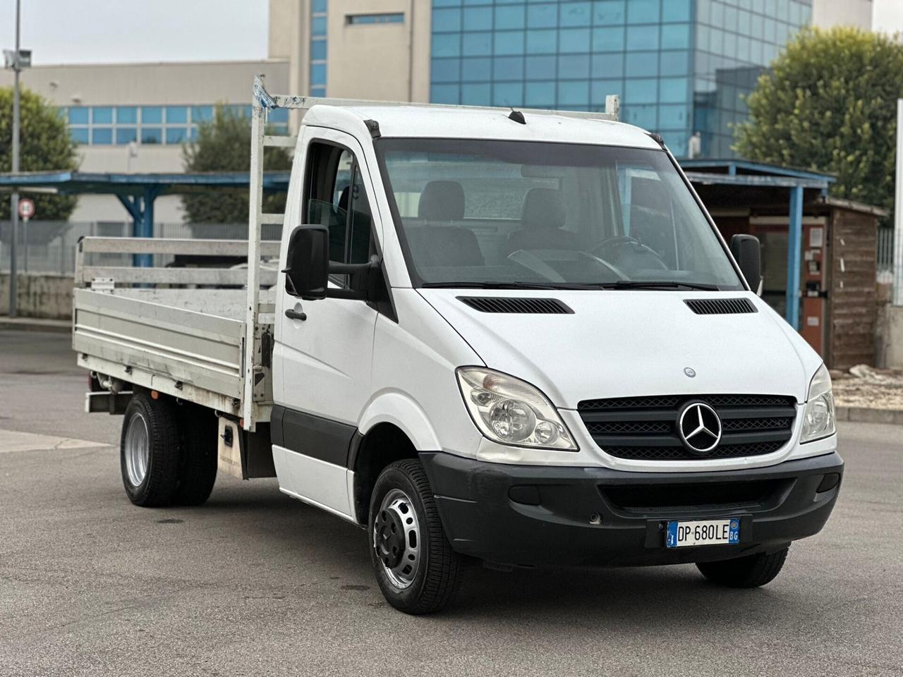 Mercedes Benz
