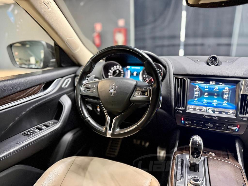 Maserati Levante 3.0 V6 275cv auto