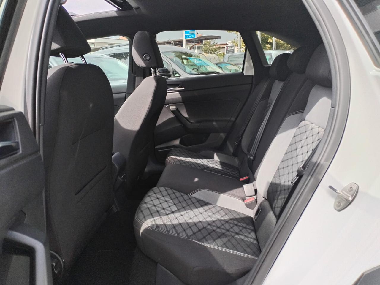 Volkswagen Taigo 1.0 TSI 110 CV R-Line