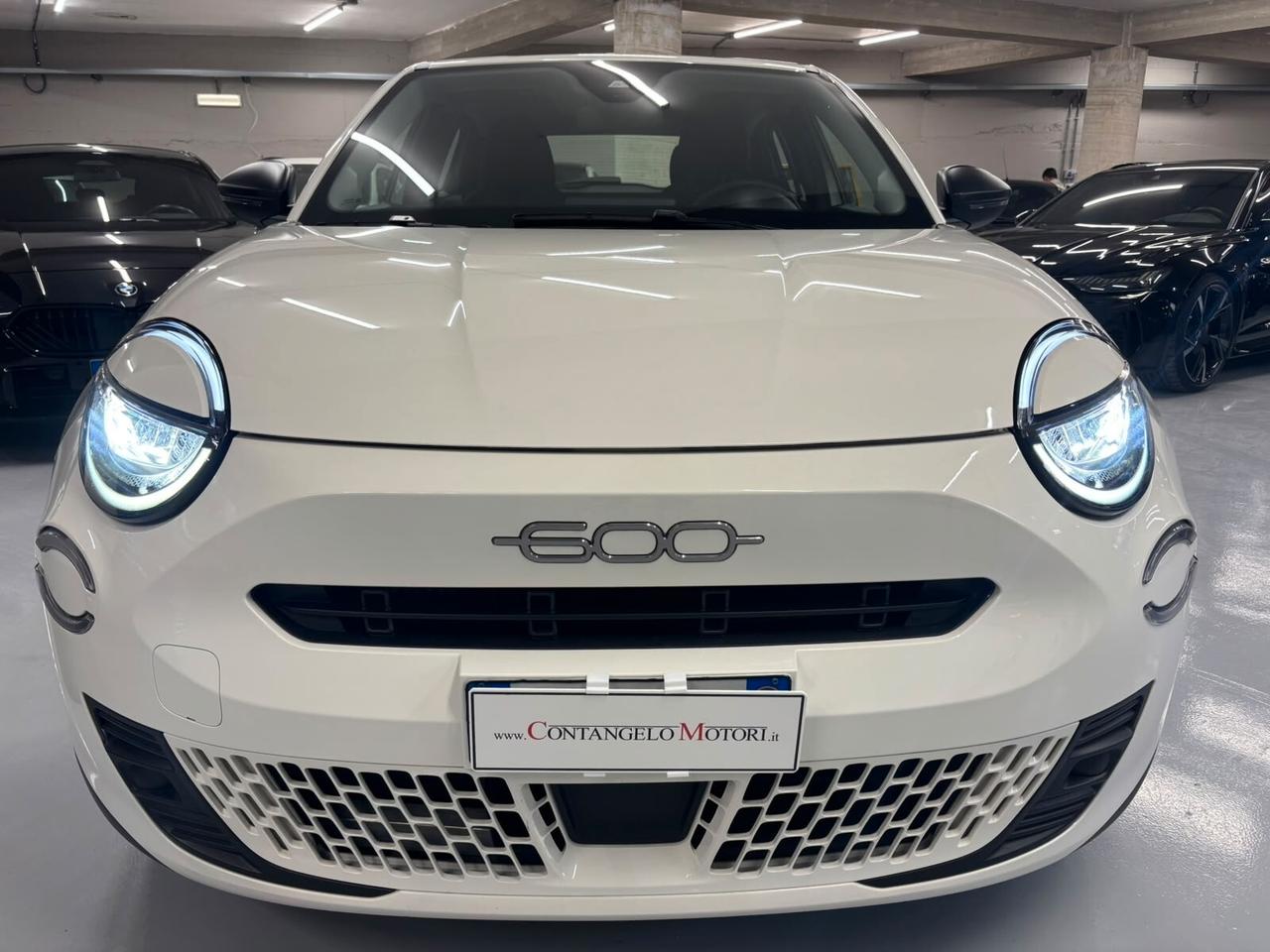 Fiat 600 Hybrid 101 CV