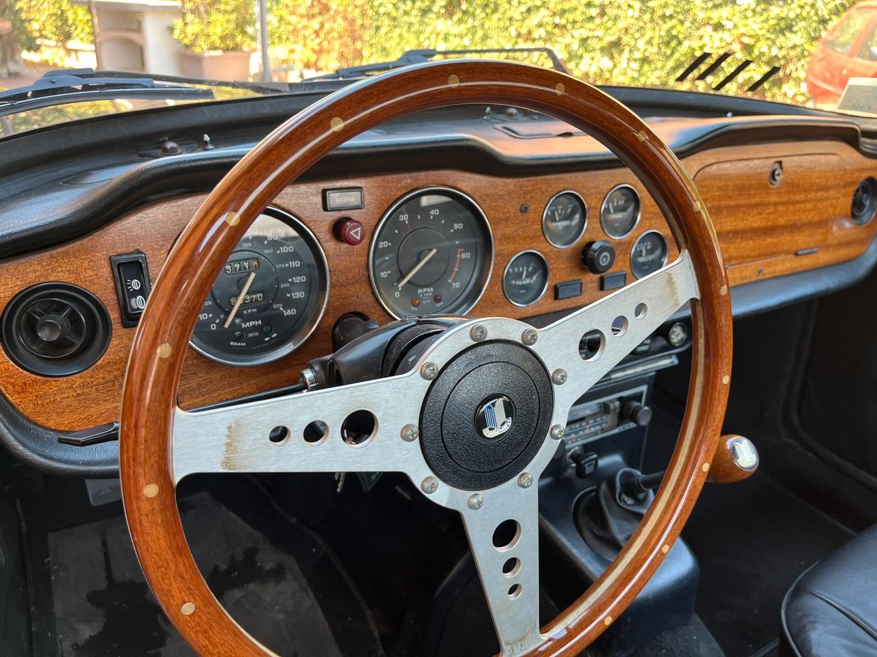 Triumph TR6 2500
