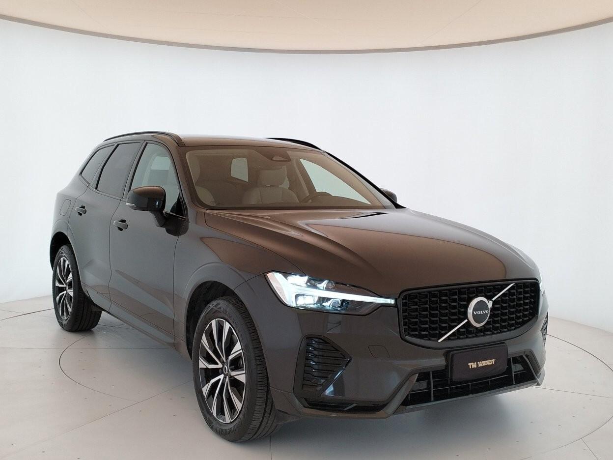 VOLVO XC60 2.0 b4 Plus Dark awd auto