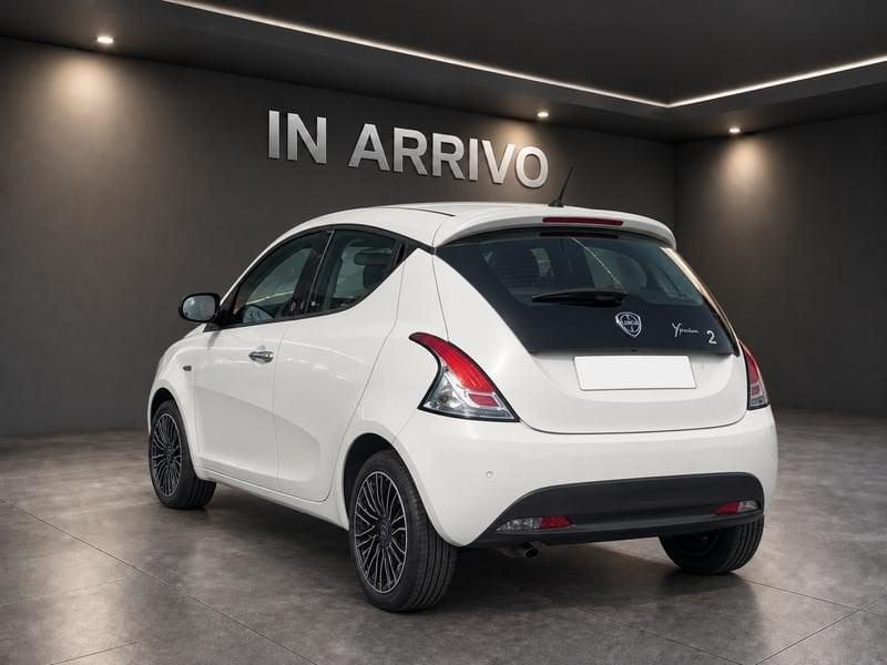 Lancia Ypsilon 1.0 FireFly 70cv S&S Hybrid GOLD