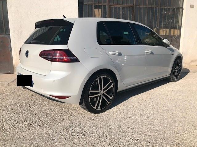 Volkswagen Golf GTD 2.0 TDI DSG 5p. BlueMotion Technology