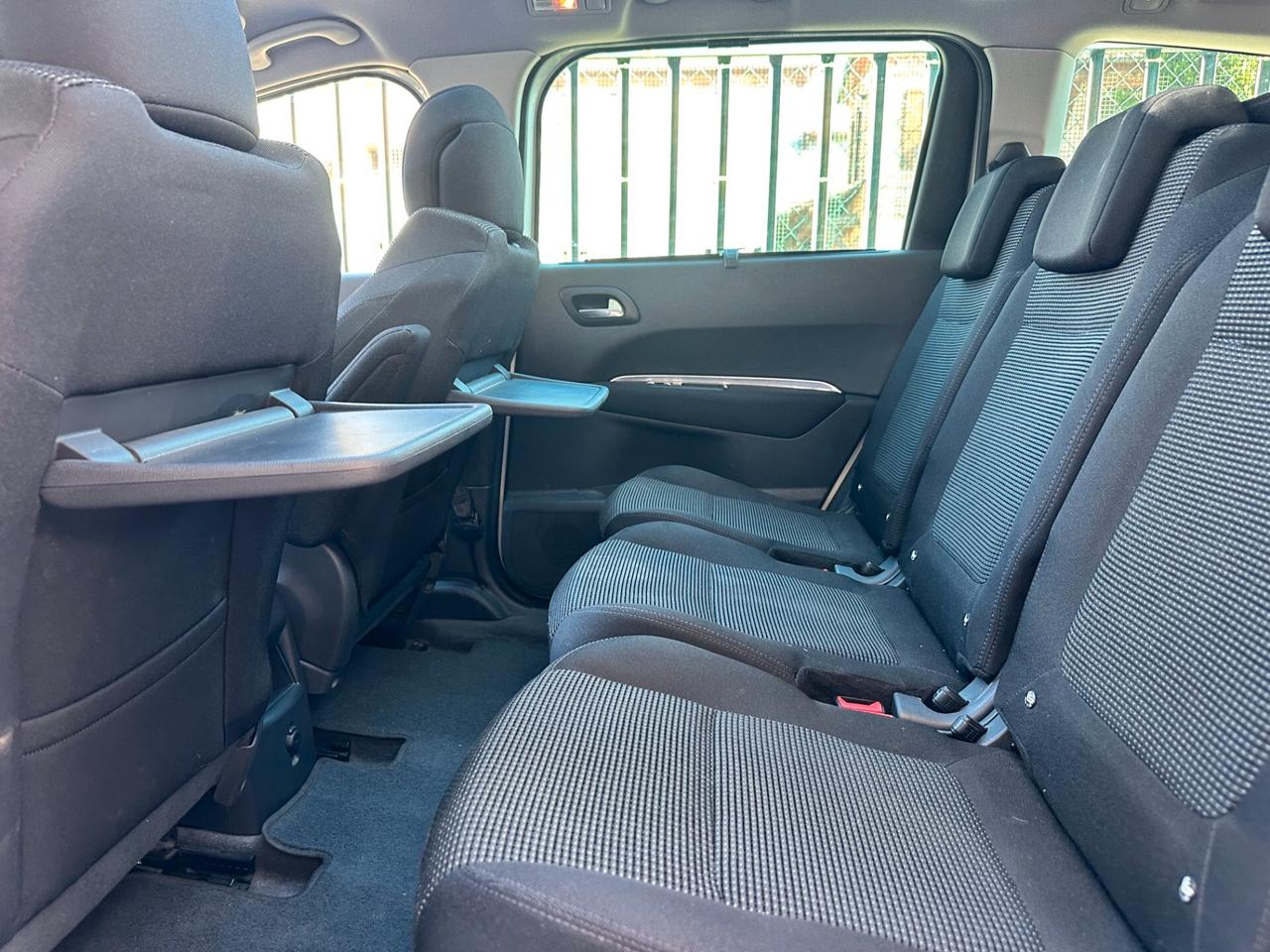 Peugeot 5008 1.6 HDi 112CV Business