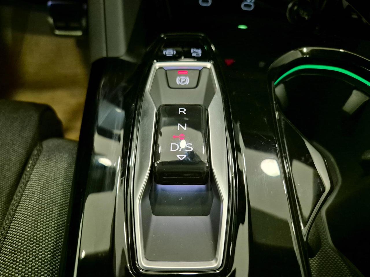 AUDI Q5 TDI 150 kW mHEV+ S tronic quattro S line N1