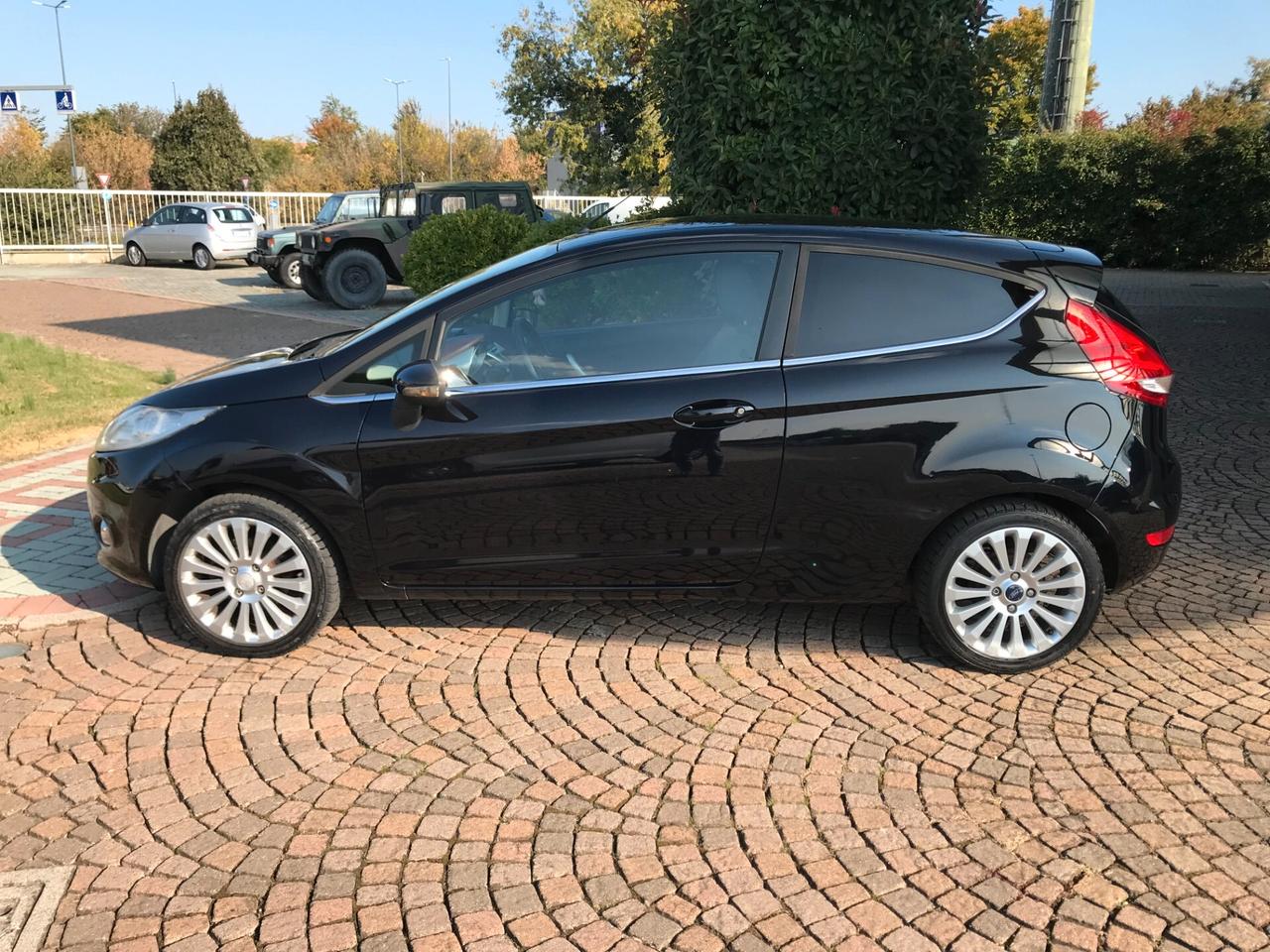 Ford Fiesta 1.2 16V 5p. Ghia GPL