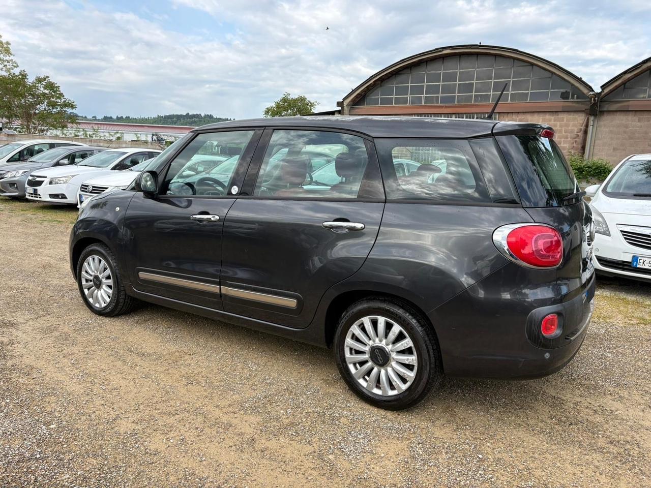 Fiat 500L Living 1.6 Multijet 105 CV Lounge 2015 172.000 KM