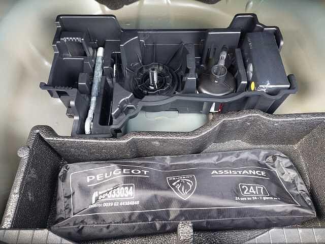 Peugeot 2008 PureTech 100CV S&S Allure