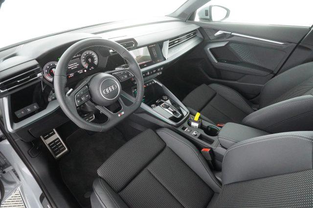 AUDI A3 A3 allstreet TFSI 110 kW S tronic Identity Contras