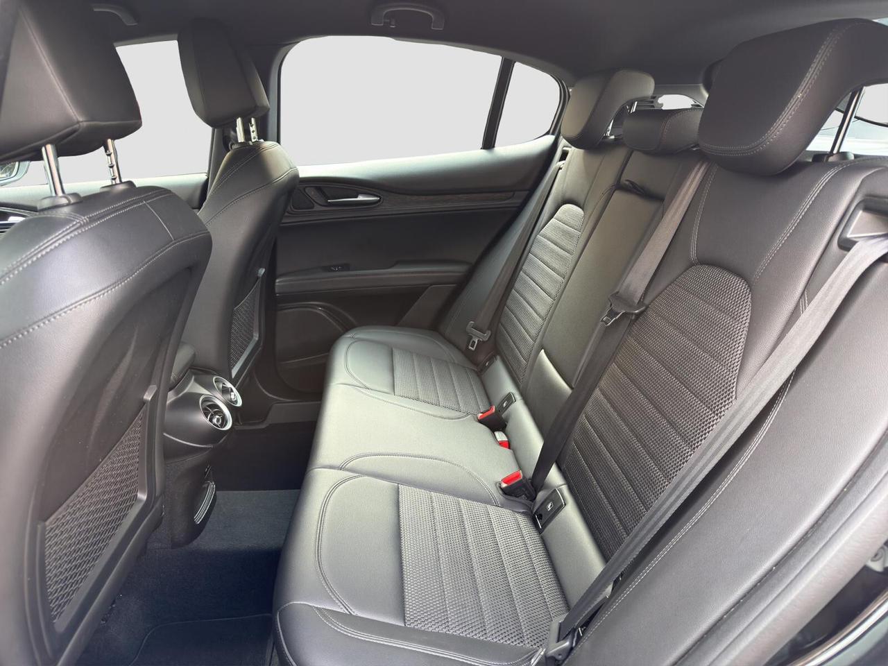 Alfa Romeo Stelvio 2.2 Q4 210cv Sprint 2023