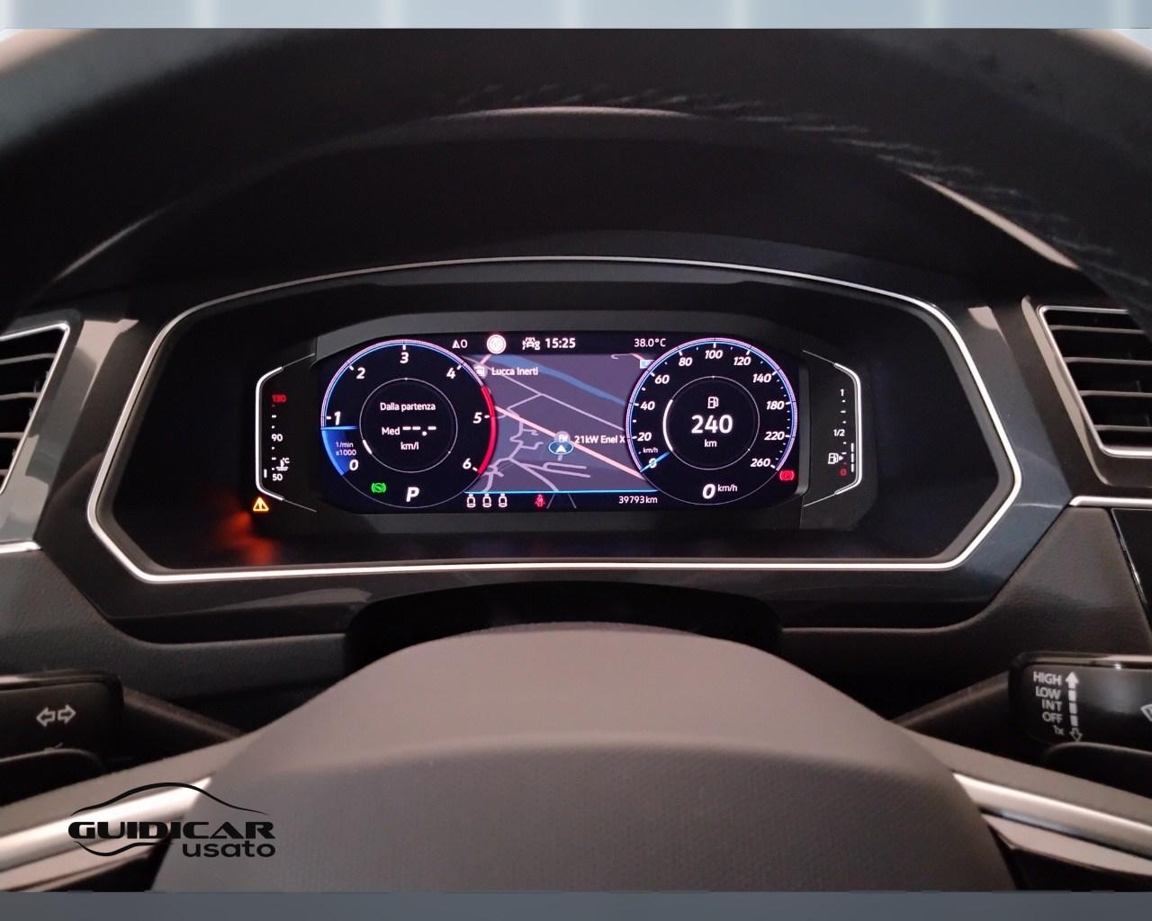 VOLKSWAGEN Tiguan II 2021 - Tiguan 2.0 tdi R-Line 150cv dsg
