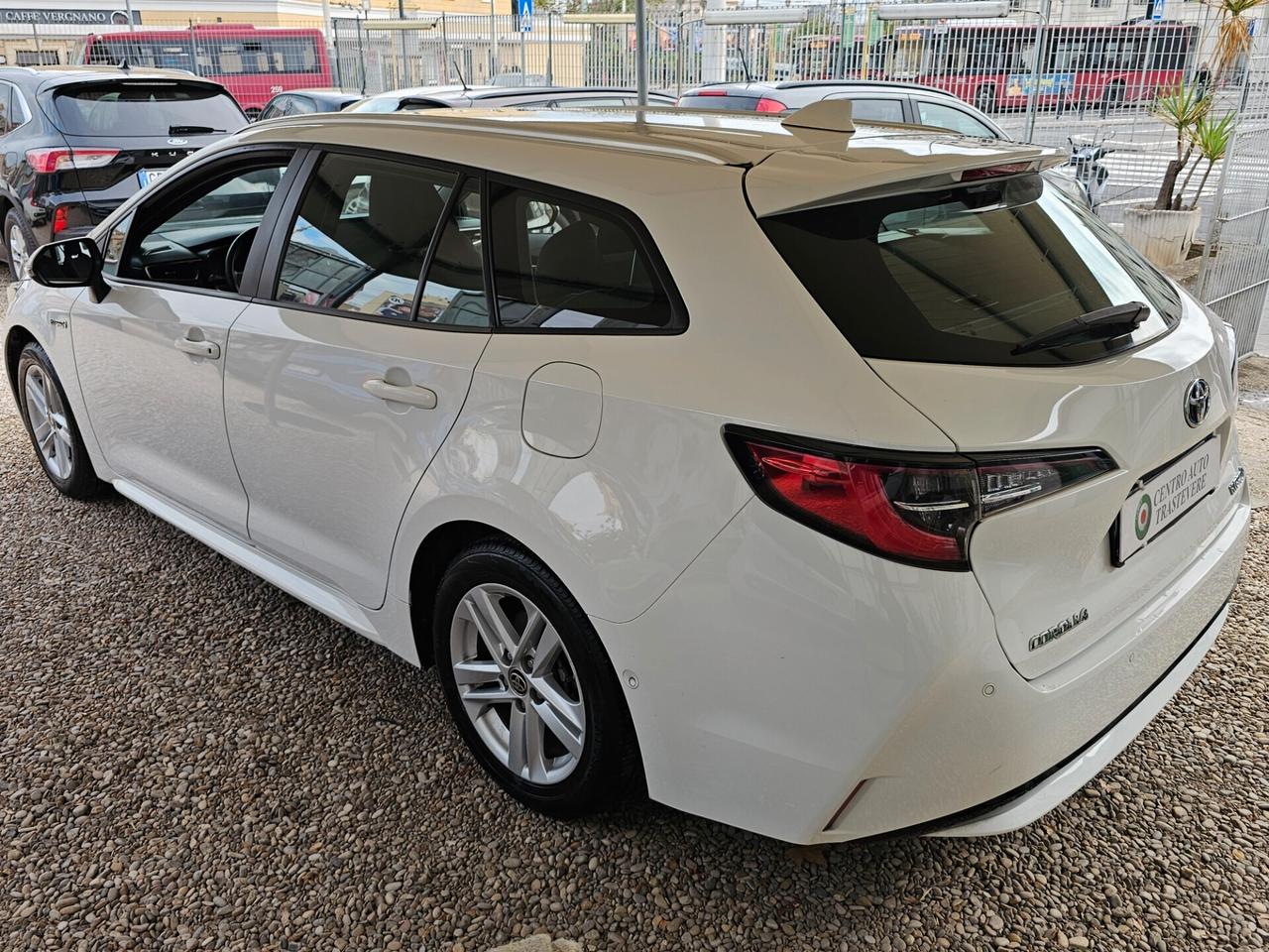 Toyota Corolla Touring Sports 1.8 Hybrid Business Tech