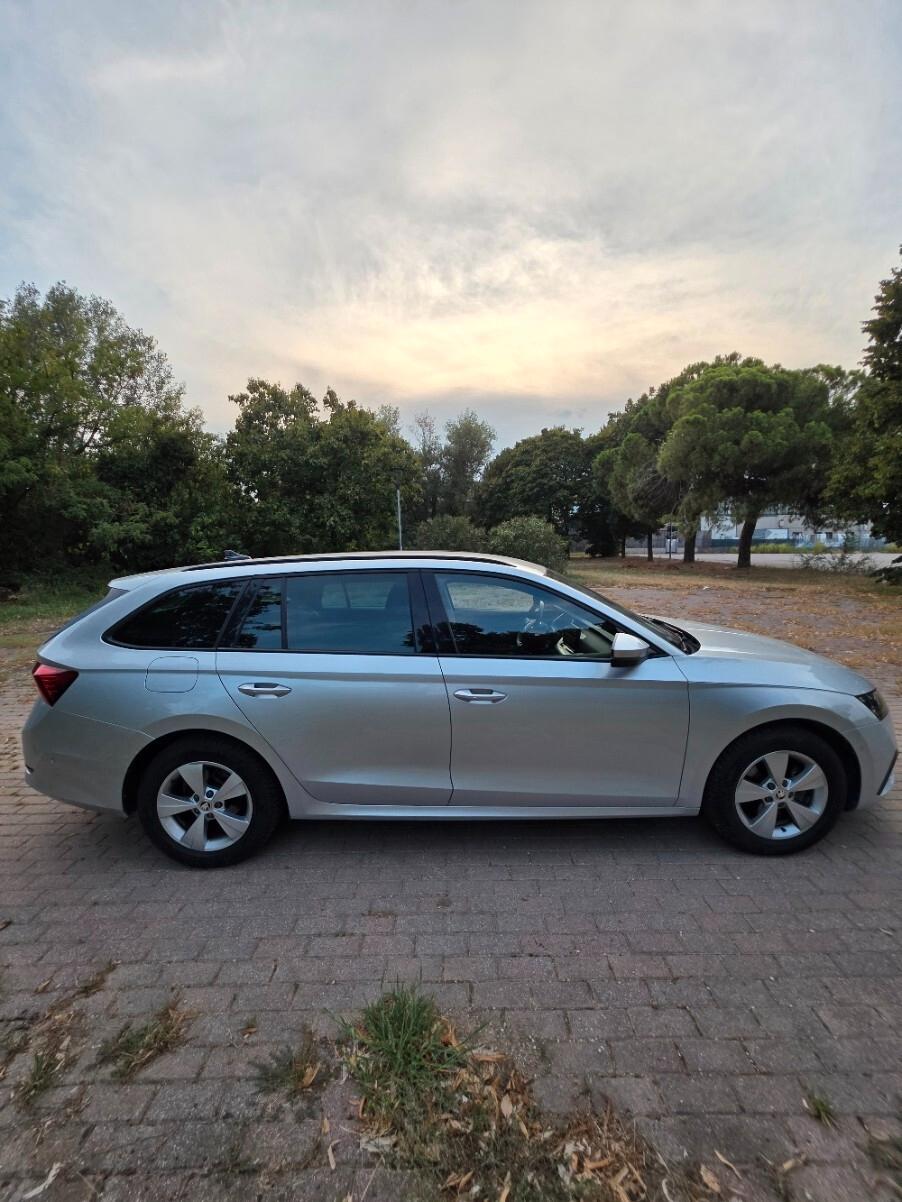 Skoda Octavia 2.0 TDI EVO SCR 150 CV DSG Wagon Executive