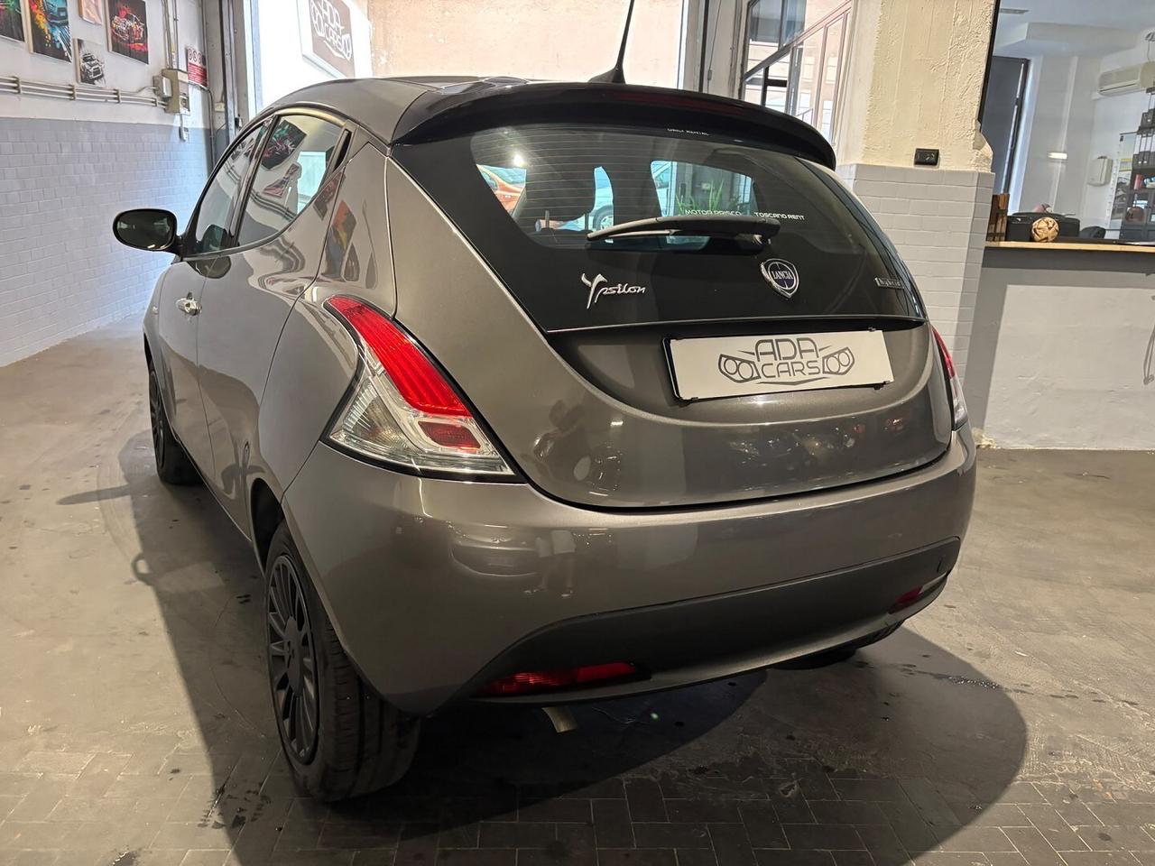Lancia Ypsilon 1.0 HYBRID
