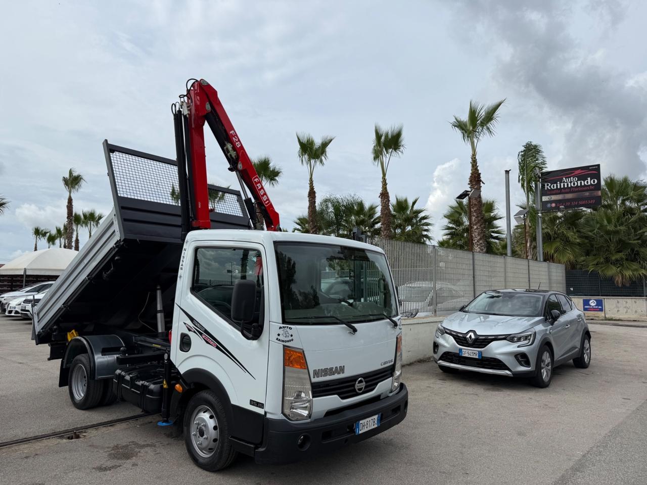 Nissan Cabstar Ribaltabile con Gru 35.15