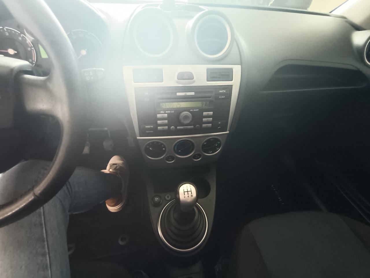 Ford Fiesta 1.4 TDCi CV 68 5p. 10/2006