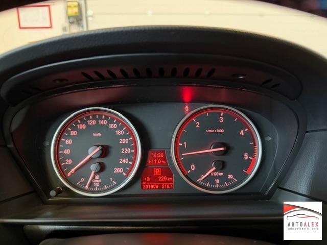 BMW - Serie 5 525d Msport