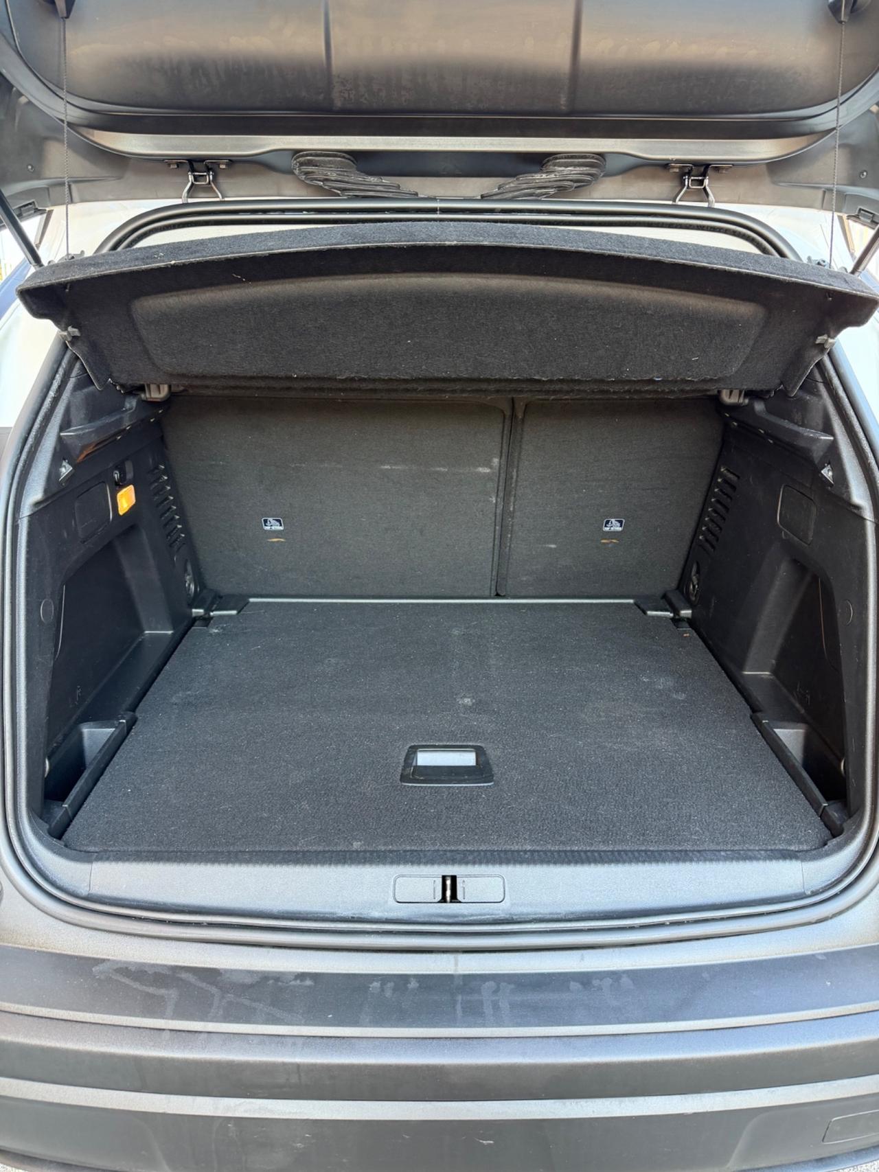 Peugeot 3008 1.5 BlueHDi 130 EAT8 Active Pack 2022