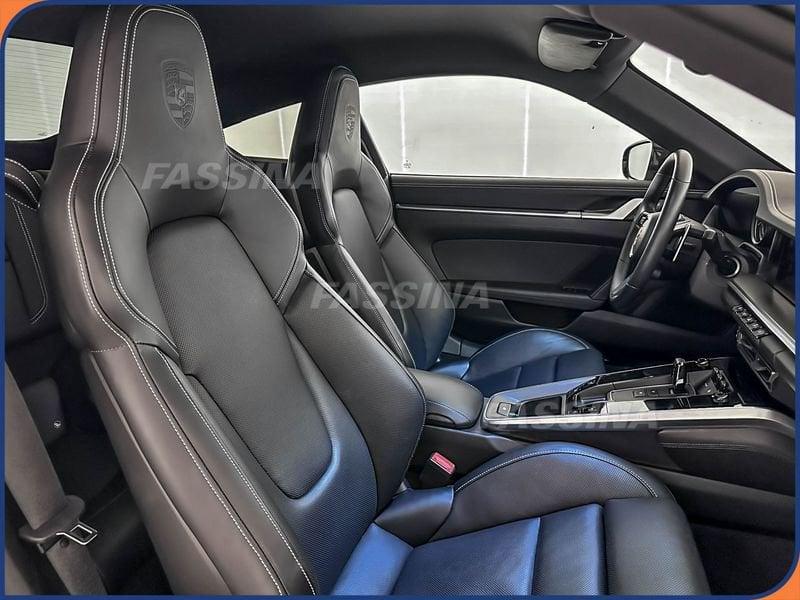 Porsche 911 992 Carrera 3.0 4S Auto. 450cv