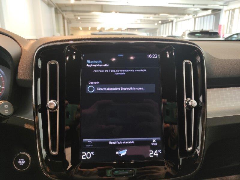 VOLVO XC40 (2017-->) - XC40 B4 AWD AUTOMATICO MOMENTUM