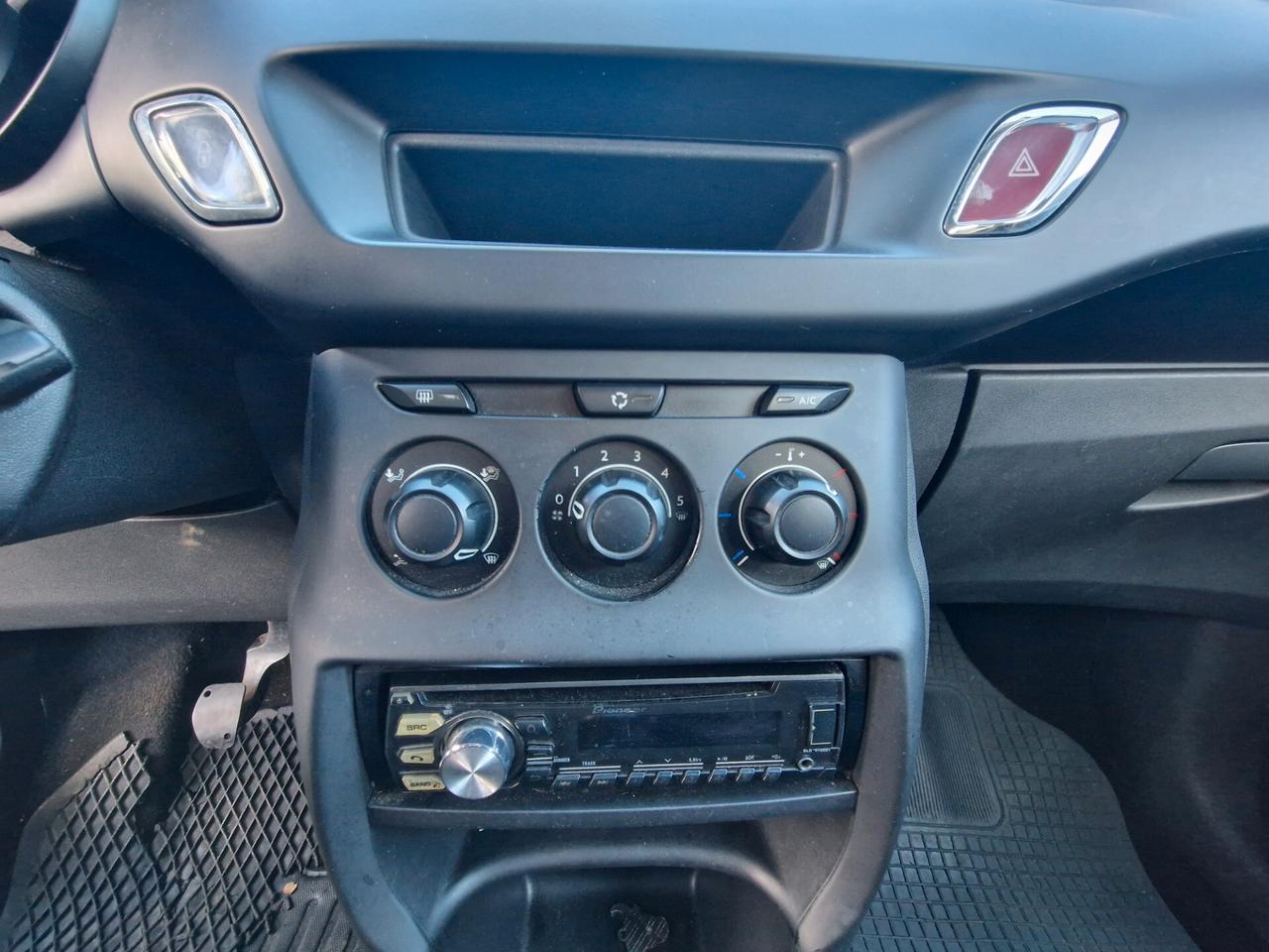 Citroen C3 1.4 HDi 70CV FAP Van Attraction