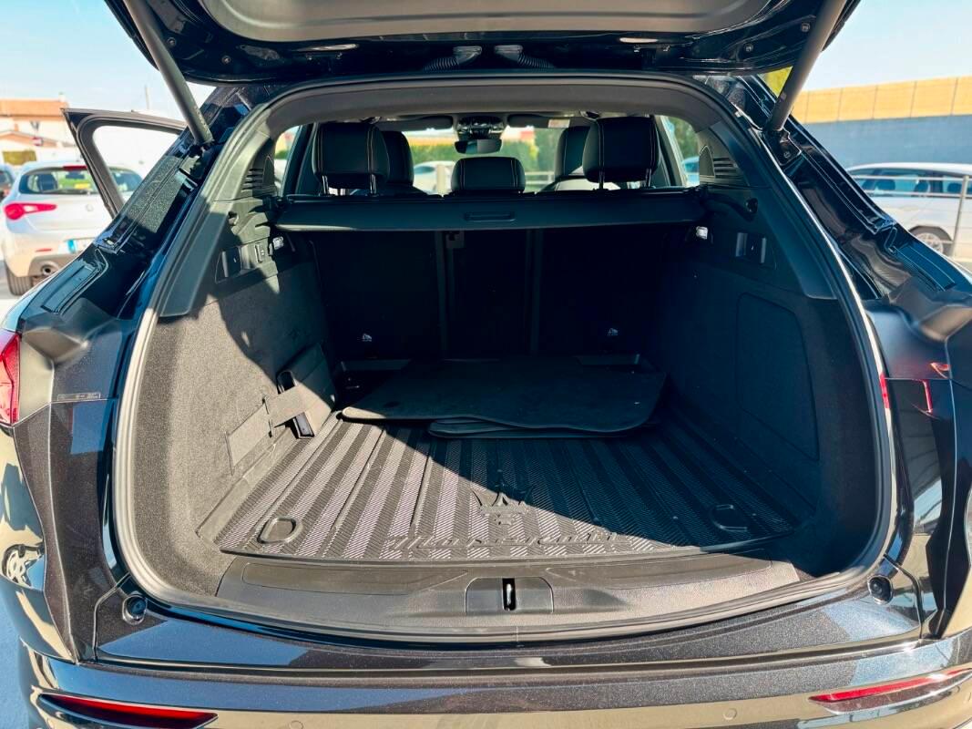 Maserati Grecale 2.0 mhev Modena 330cv auto